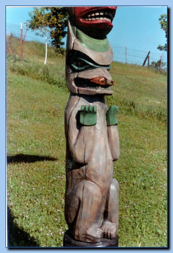 2 104 Totem Traditional Archive 07